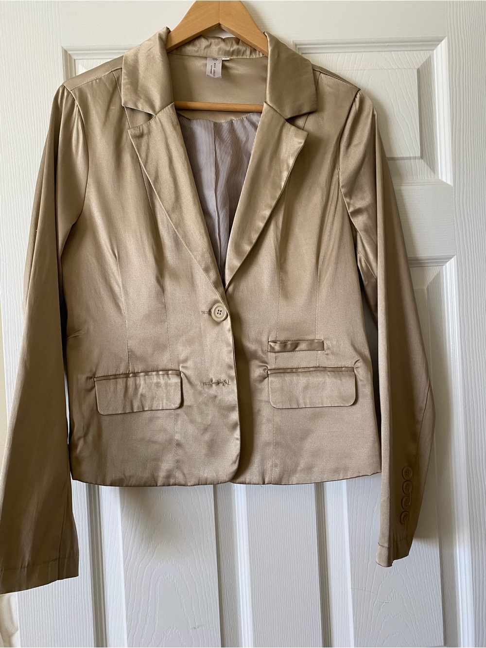 26 International Taupe Satin Look  Blazer Size M